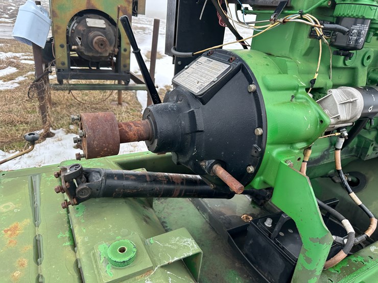 john-deere-4045t-image-8