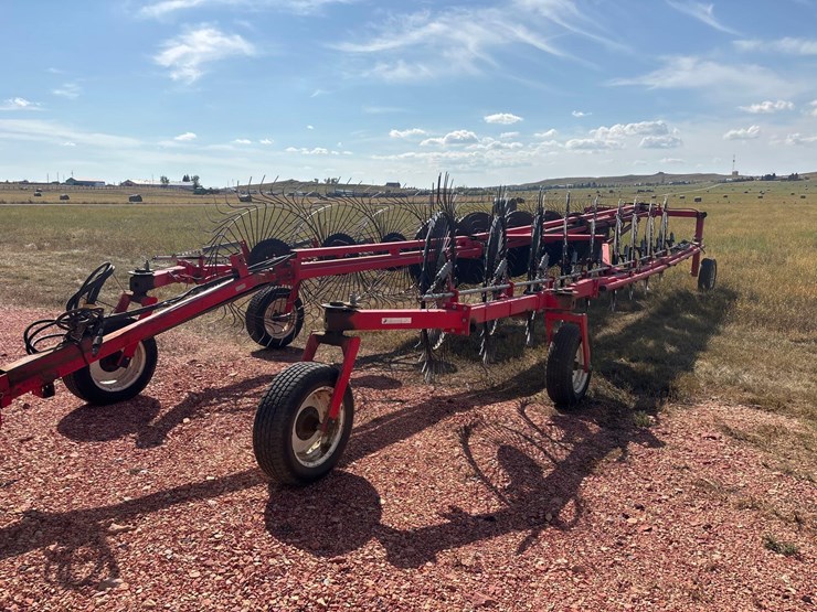 2007-harvestman-rtvh-rake-image-1