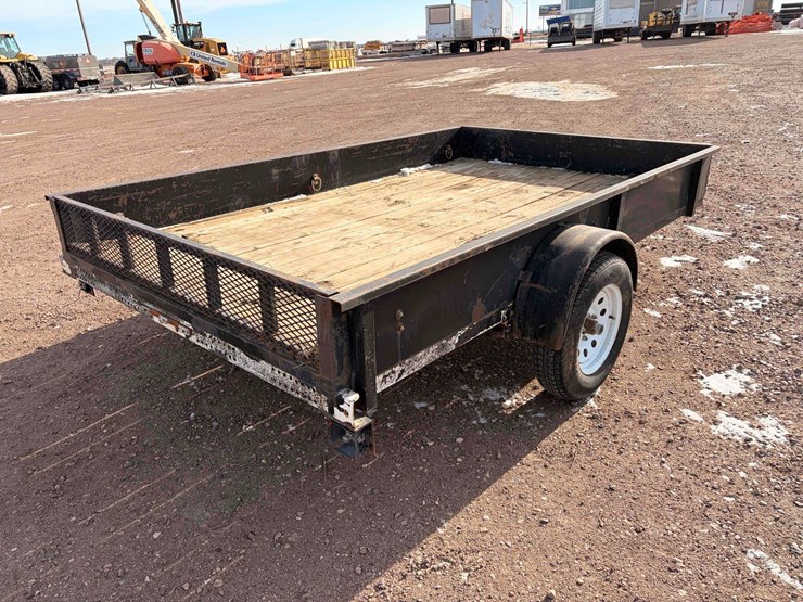 2013-custom-trailer-image-3