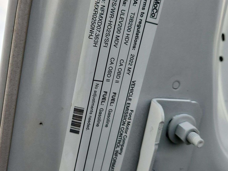 2022-ford-f250-image-37