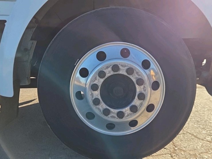 2007-kenworth-t300-image-20