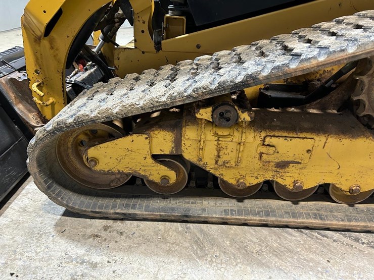 caterpillar-279d-image-18