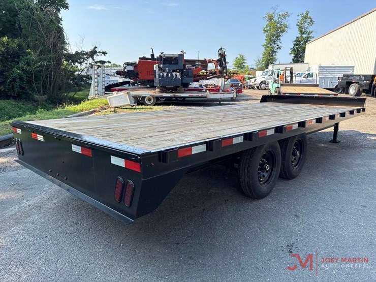 new-2026-x-star-deckover-tandem-axle-trailer-image-2