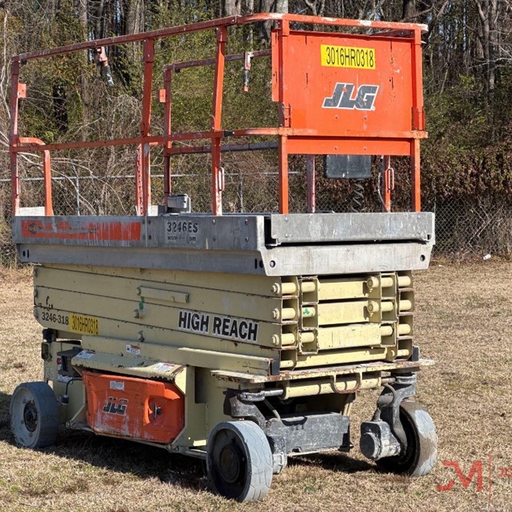 2007 JLG 3246ES