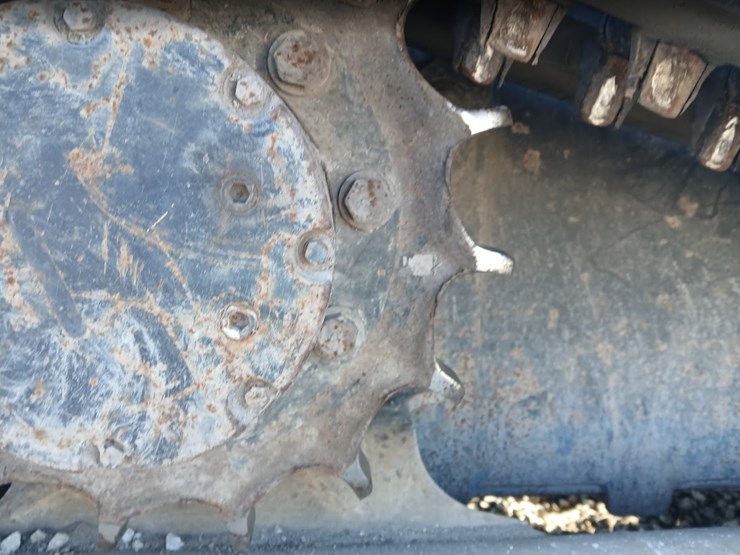 2010-kubota-svl75-image-10