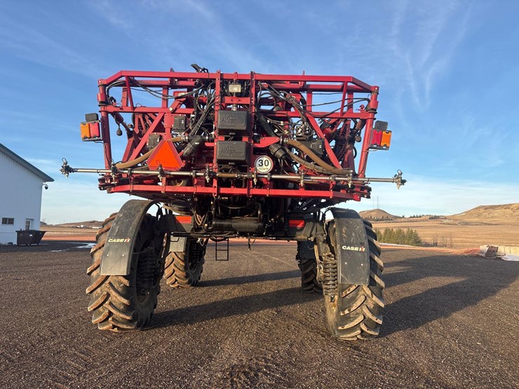 2013-case-ih-4430-patriot-sprayer-image-9