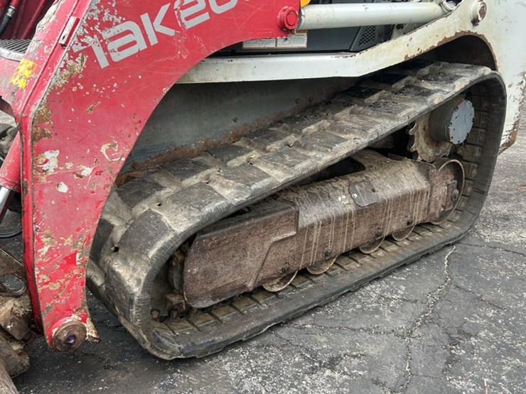 2017-takeuchi-tl8-image-16