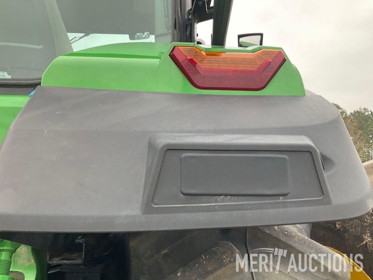 2024-john-deere-8r-250-image-24