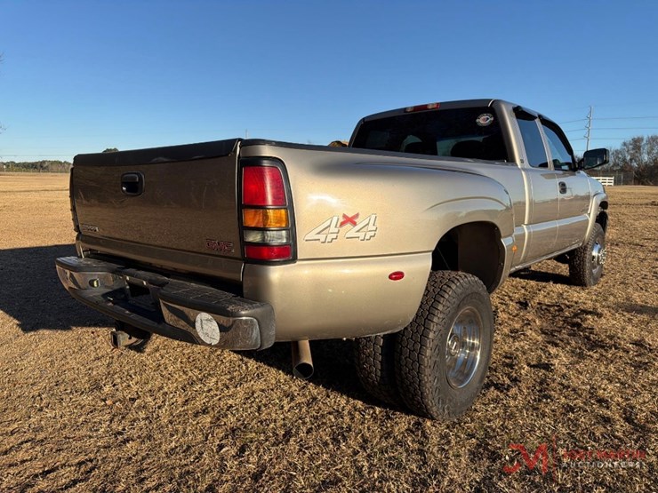 2001-sierra-3500-pickup-truck-image-3