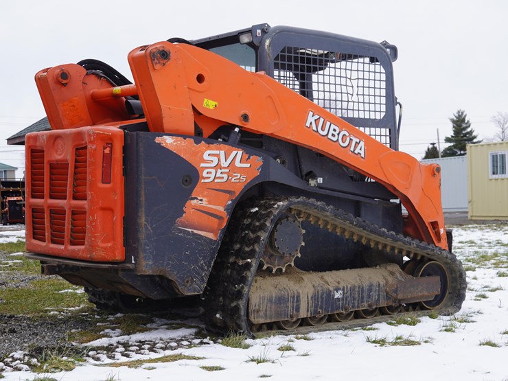 2016-kubota-svl95-2s-image-5
