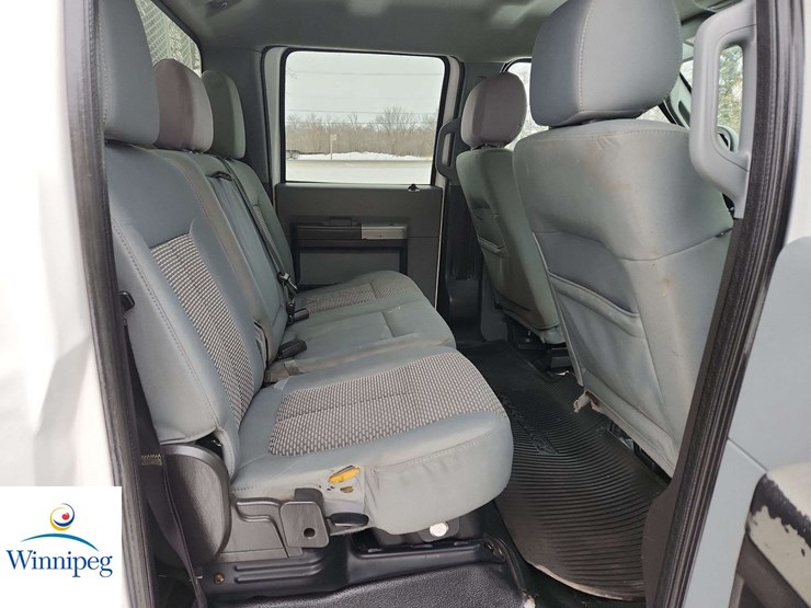 2013-ford-f550-image-27