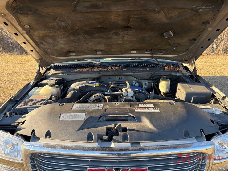 2001-sierra-3500-pickup-truck-image-15