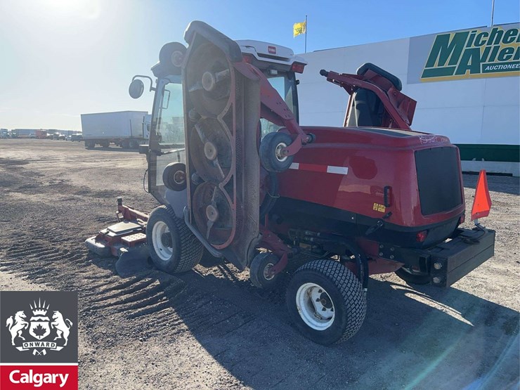 toro-31590n.-4x4-mower-image-3