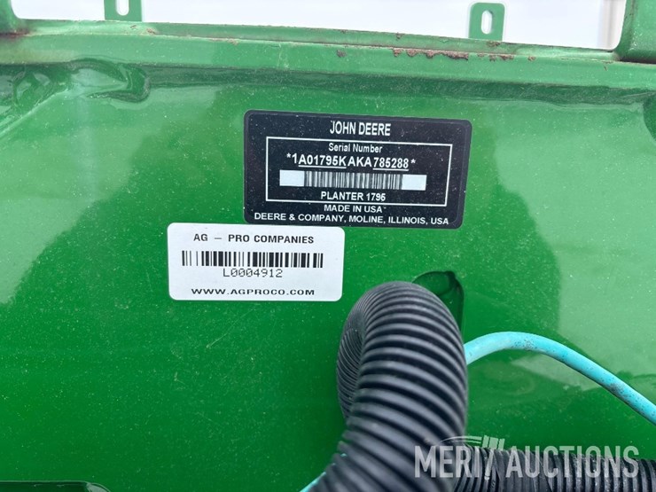2020-john-deere-1795-image-33