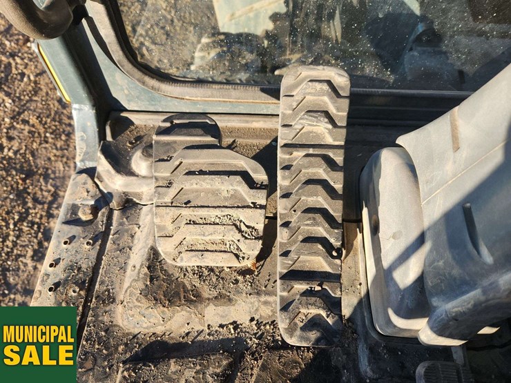 2012-hyundai-r140-w-9-excavator-image-19