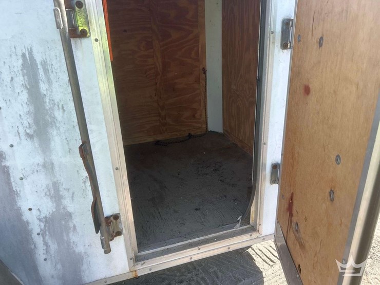 s/a-enclosed-trailer-image-10