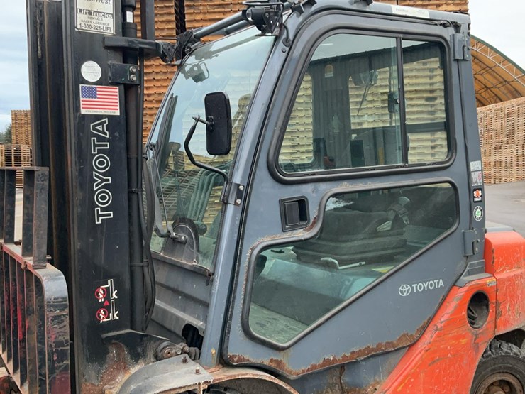 2018-toyota-8fdu25-image-12