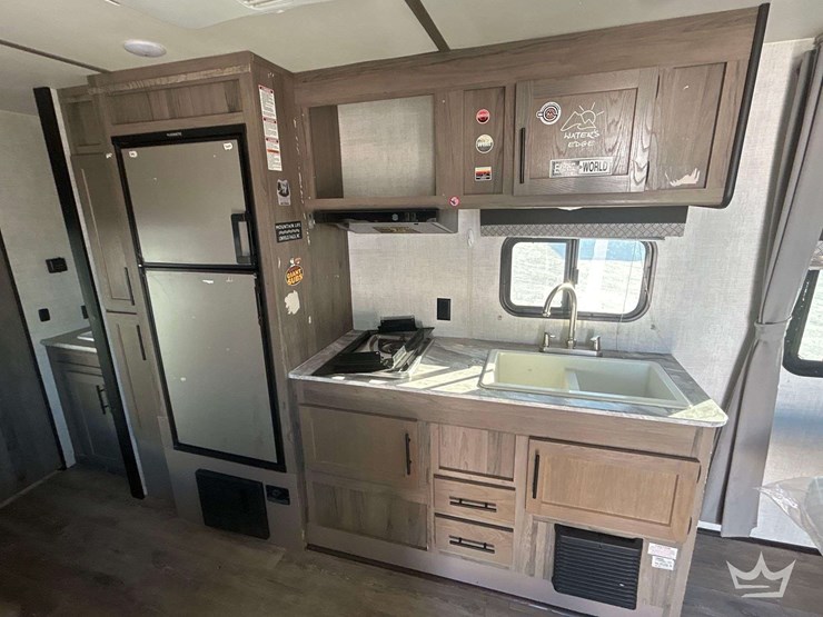 2021-gulf-stream-kingsport-t/a-travel-trailer-image-11