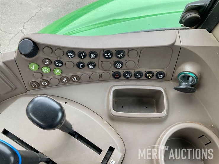 2021-john-deere-6110m-image-49