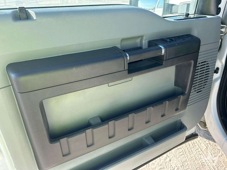 2015-ford-f350-image-11