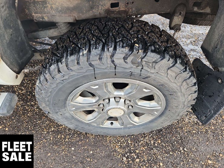 2014-ram-2500-laramie-image-13