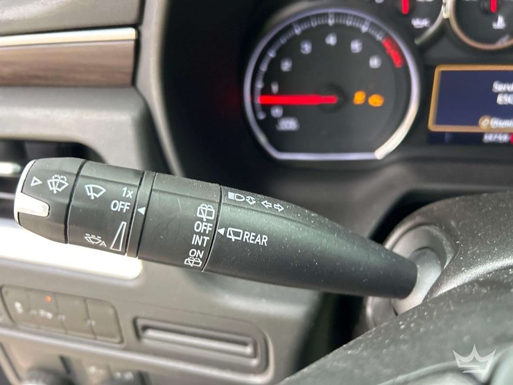 2023-chevrolet-tahoe-image-15