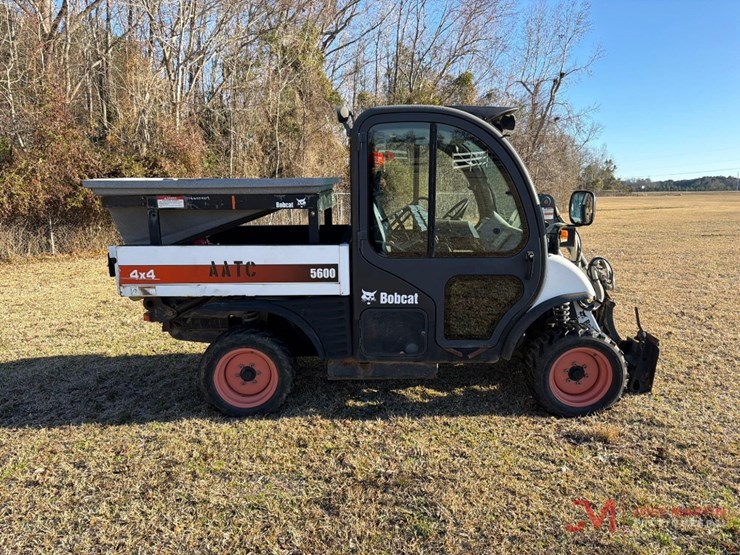 2008-bobcat-5600-toolcat-utv-image-2