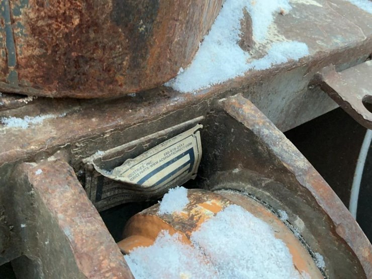 2016-case-621f-xr-image-63