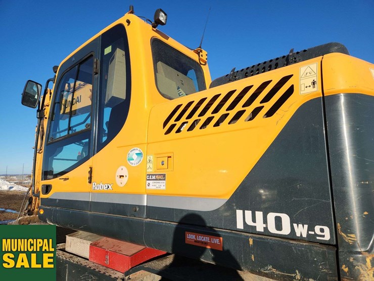 2012-hyundai-r140-w-9-excavator-image-29