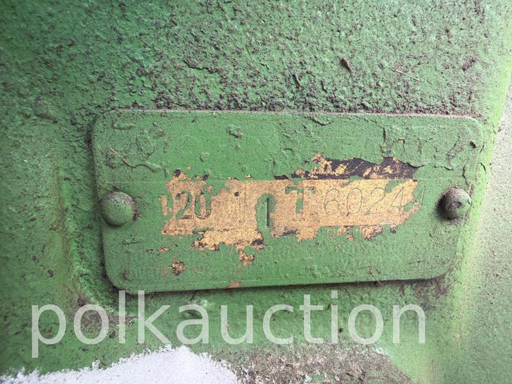 john-deere-3020-image-15