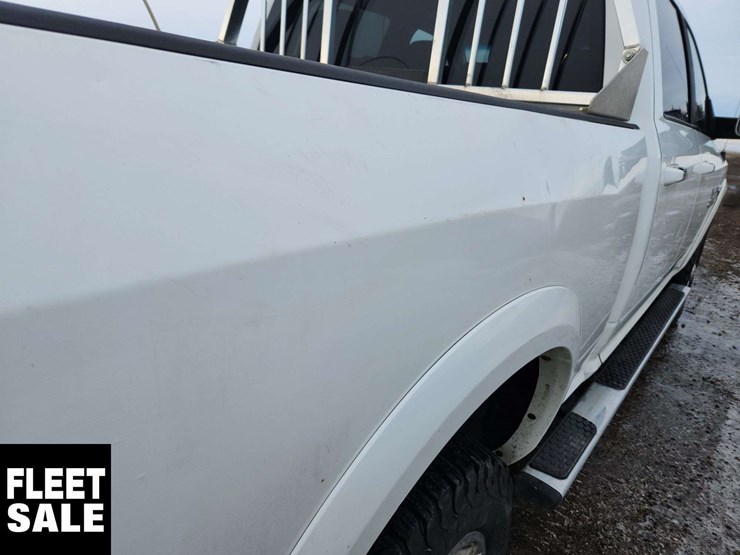 2014-ram-2500-laramie-image-35