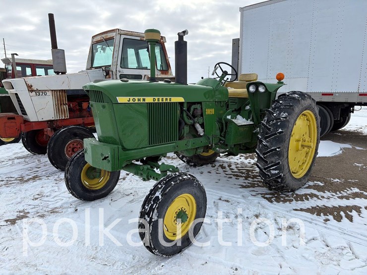 john-deere-3020-image-2