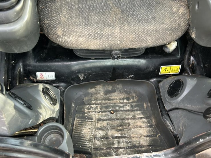 2019-caterpillar-249d-image-43