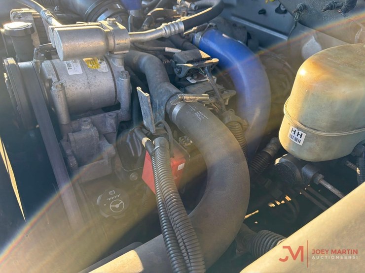 2001-sierra-3500-pickup-truck-image-17