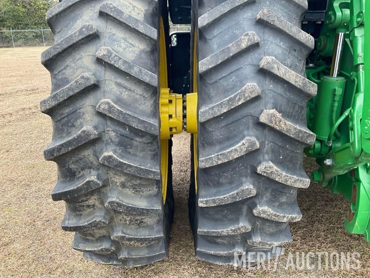 2023-john-deere-8r-370-image-19