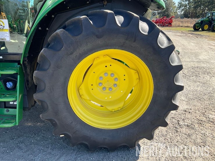 2023-john-deere-6120m-image-15