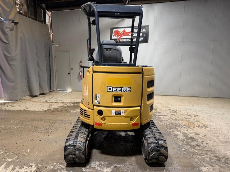 2016-deere-26g-image-4