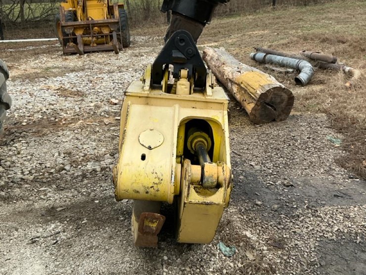 2010-deere-648h-image-49