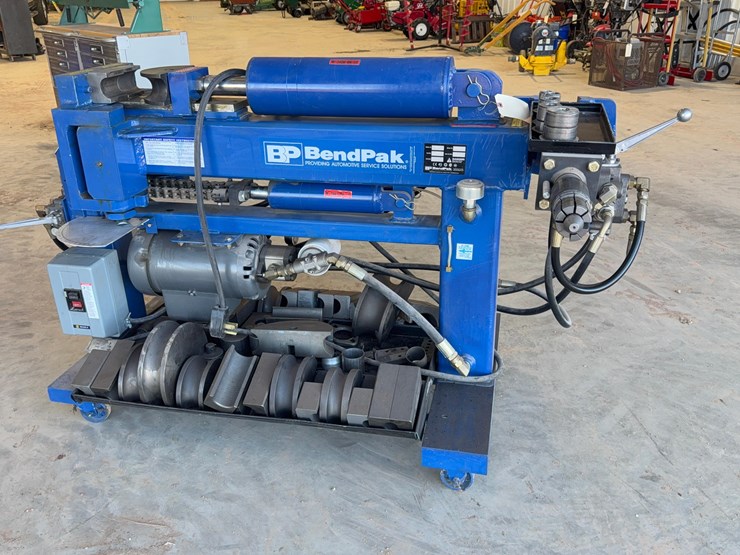 2015-bendpak-exhaust-pipe-bender-image-3