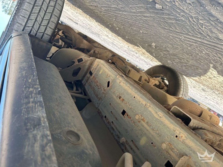 2017-chevrolet-express-3500-image-18