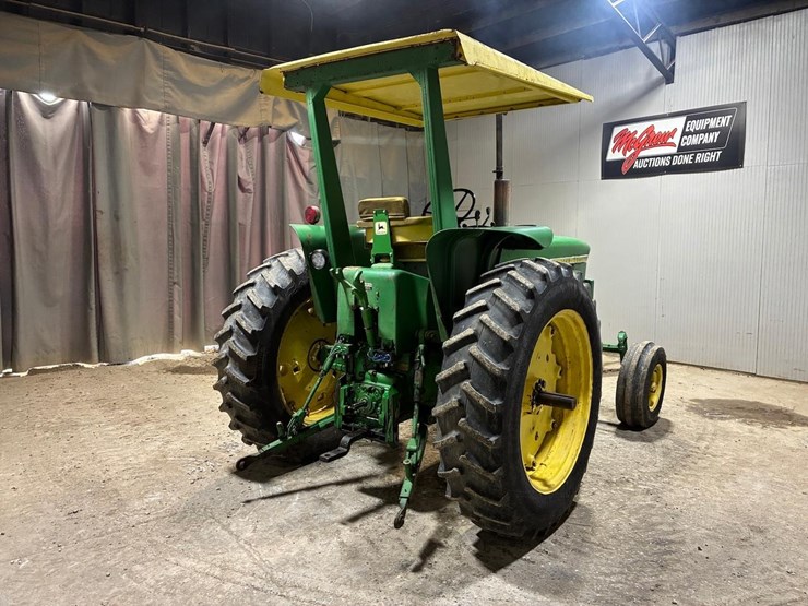 john-deere-3020-image-4