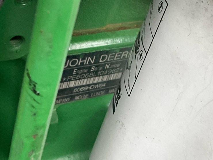 2010-deere-648h-image-24