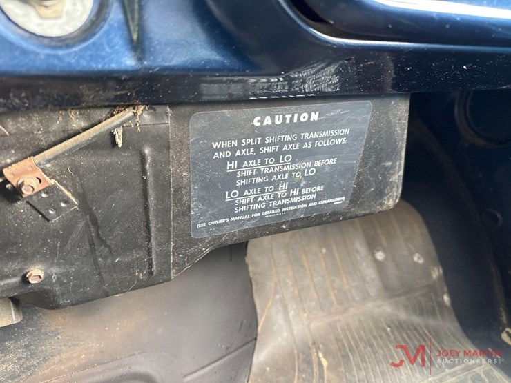 1972-chevrolet-c50-image-23