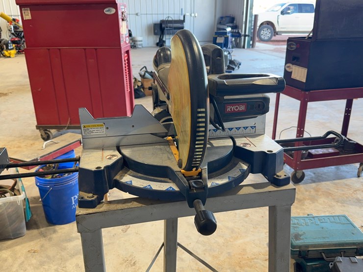 ryobi-miter-saw-image-4