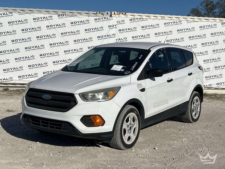 2017-ford-escape-image-1