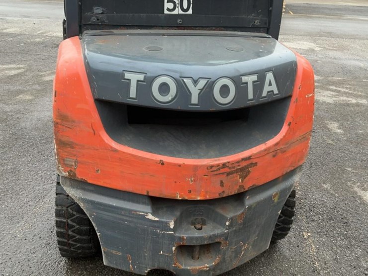 2018-toyota-8fdu25-image-39