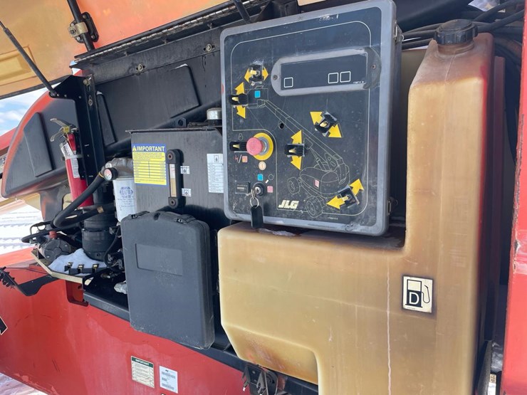 2008-jlg-600s-image-24