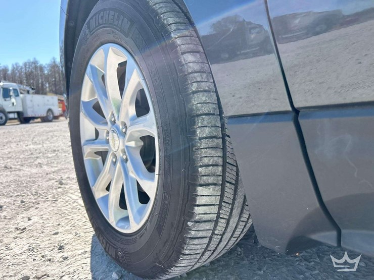 2020-chevrolet-equinox-image-26