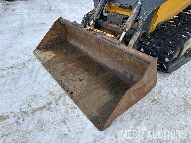 2021-deere-333g-image-7