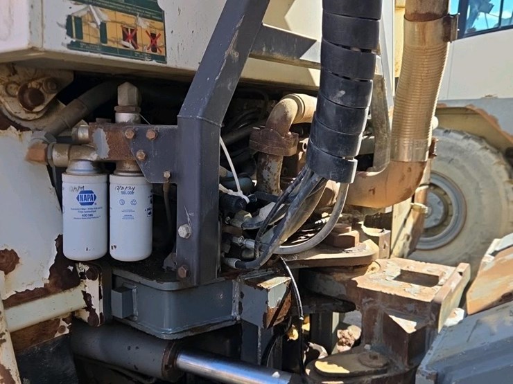 2005-cummins-m11-image-11